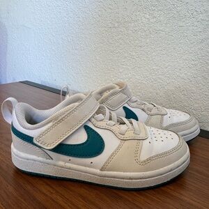 Nike Court Borough Shoes